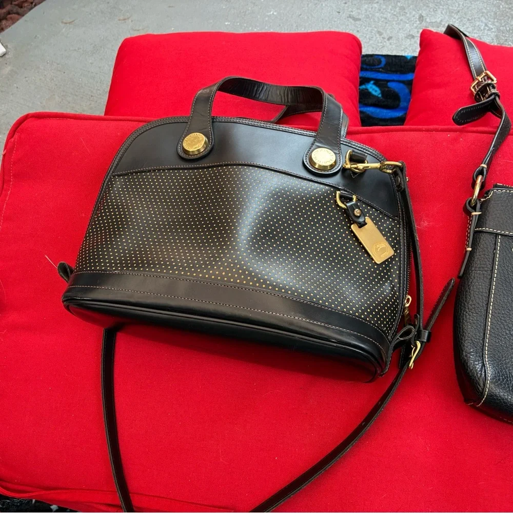 9-Dooney & Burk, 1-Coach, 1- Brahmin & 2- LV bags. ( Selling All) one Price